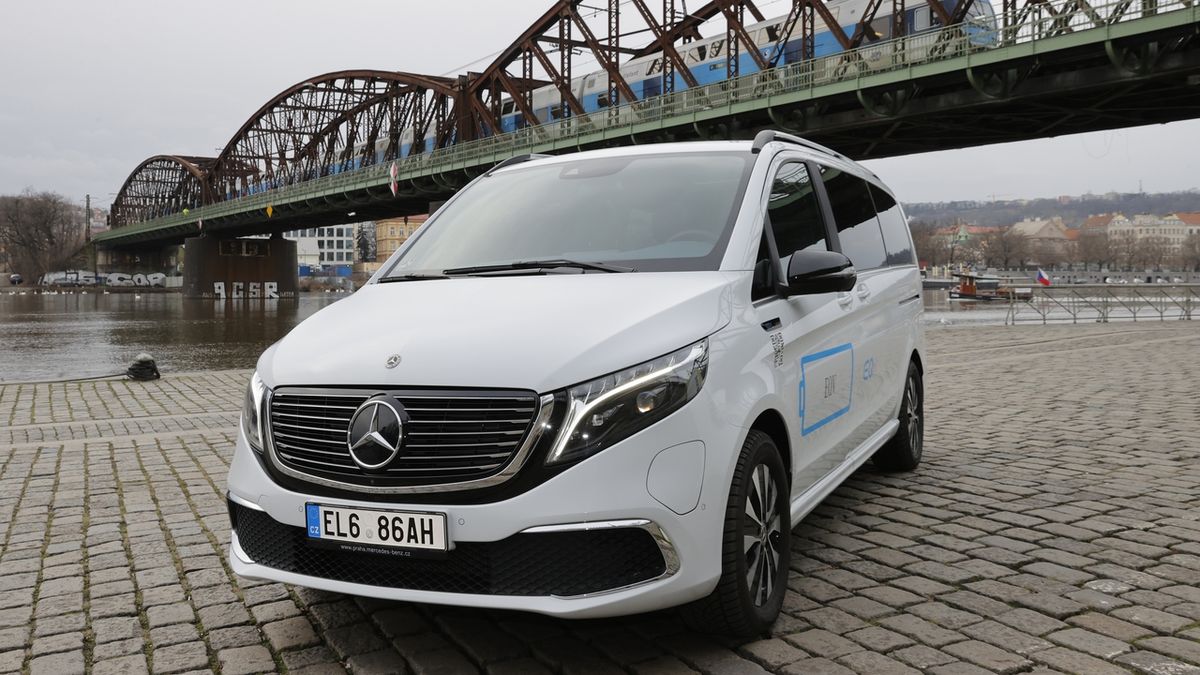 Test Mercedesu EQV 300: Komfortní elektromobil ve velkém balení